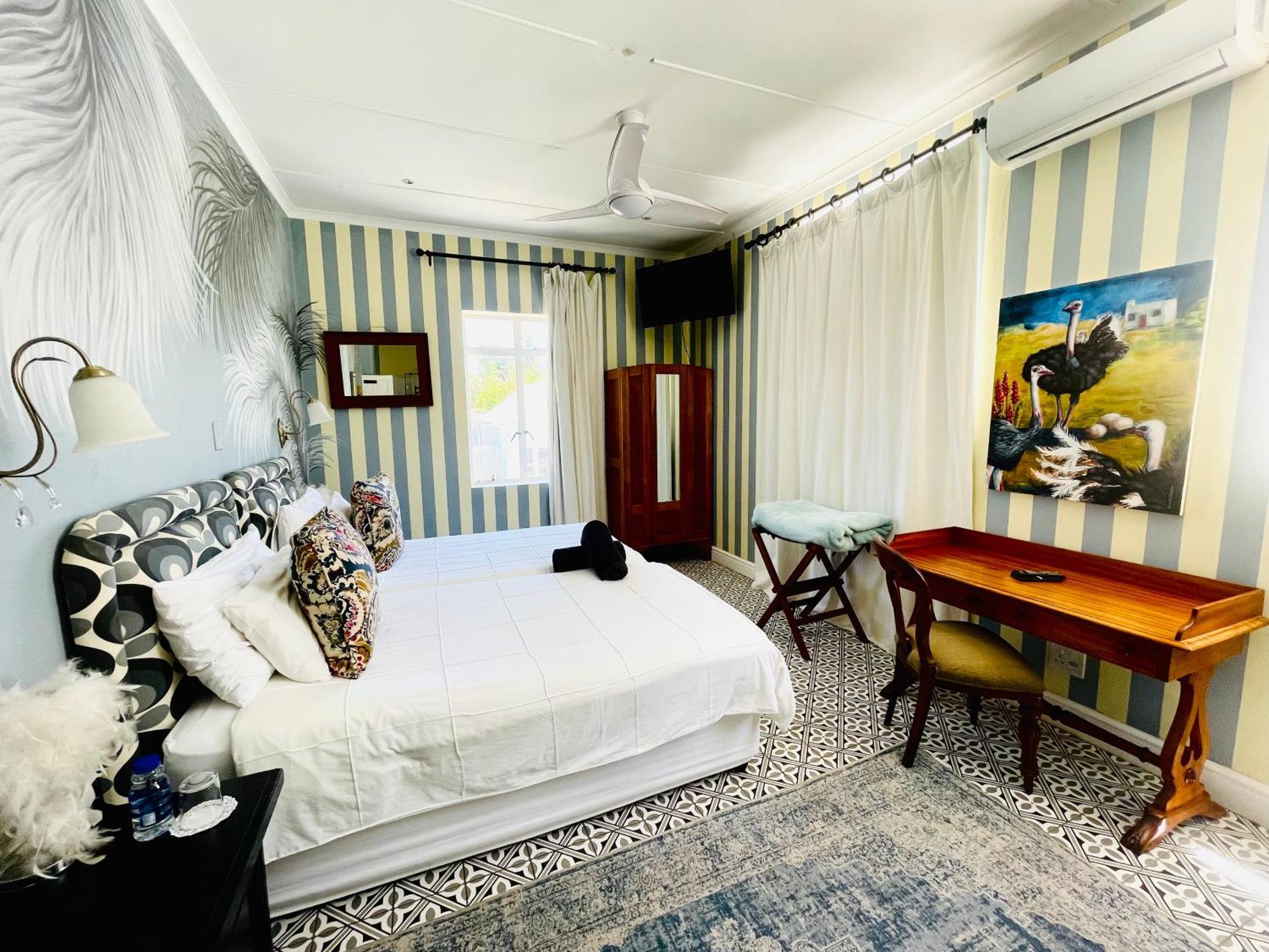Karoo Art Hotel Барридейл Экстерьер фото
